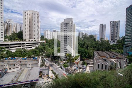 Apartamento à venda com 182m², 3 quartos e 3 vagasVaranda Suite 1