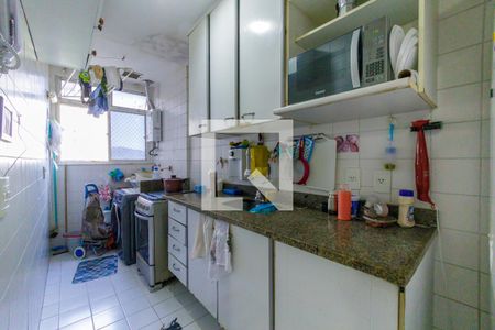 Apartamento à venda com 83m², 2 quartos e 2 vagas Apartamento à venda com 83m², 2 quartos e 2 vagasCozinha