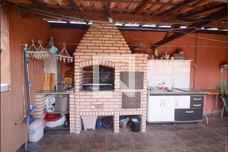 Casa à venda com 120m², 3 quartos e 3 vagas Casa à venda com 120m², 3 quartos e 3 vagasÁrea de Lazer - Churrasqueira