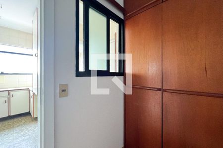 Apartamento para alugar com 260m², 3 quartos e 4 vagasQuarto de Serviço 1