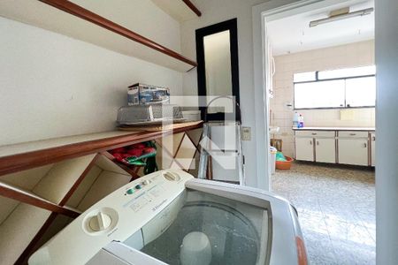 Apartamento para alugar com 260m², 3 quartos e 4 vagasQuarto de Serviço 2