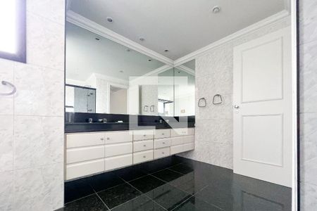 Apartamento para alugar com 260m², 3 quartos e 4 vagasBanheiro da Suíte 3