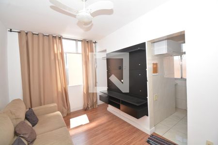 Sala de apartamento para alugar com 1 quarto, 30m² em Vila Valqueire, Rio de Janeiro