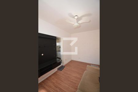 Sala de apartamento para alugar com 1 quarto, 30m² em Vila Valqueire, Rio de Janeiro