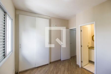 Apartamento à venda com 71m², 3 quartos e 2 vagasSuíte