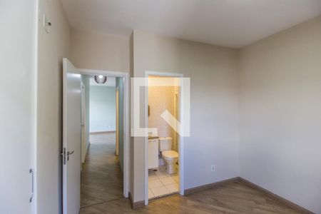 Apartamento à venda com 71m², 3 quartos e 2 vagasSuíte
