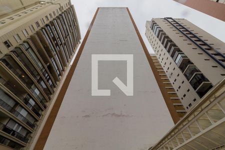 Apartamento à venda com 105m², 3 quartos e 2 vagas Apartamento à venda com 105m², 3 quartos e 2 vagasFachada