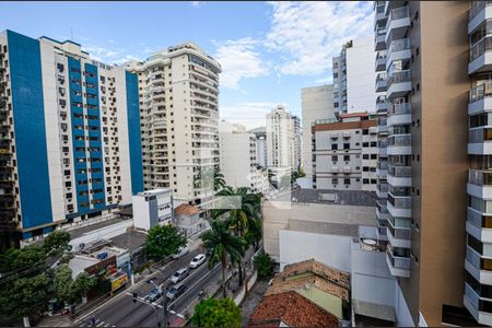 Sacada de apartamento à venda com 4 quartos, 152m² em Icaraí, Niterói