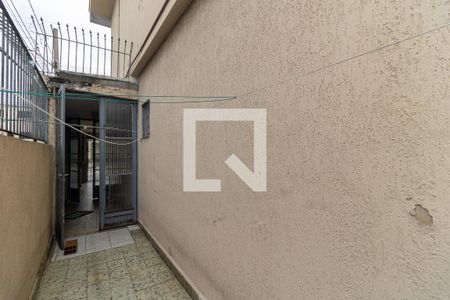 Casa à venda com 180m², 5 quartos e 2 vagasCoredor Lateral