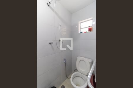 Casa à venda com 180m², 5 quartos e 2 vagasBanheiro da Suíte da Edicula