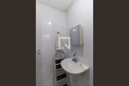 Casa à venda com 180m², 5 quartos e 2 vagasBanheiro da Suíte da Edicula