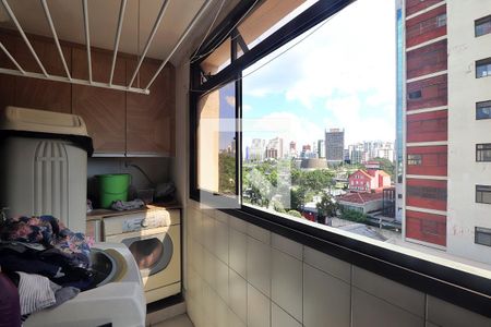 Apartamento à venda com 122m², 3 quartos e 1 vagaÁrea de Serviço