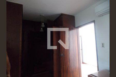 Casa à venda com 327m², 3 quartos e 4 vagasquarto