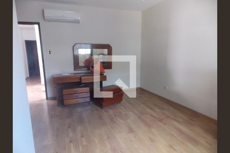 Casa à venda com 327m², 3 quartos e 4 vagasquarto
