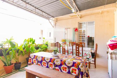 Casa à venda com 310m², 2 quartos e 3 vagasSalão de Festas