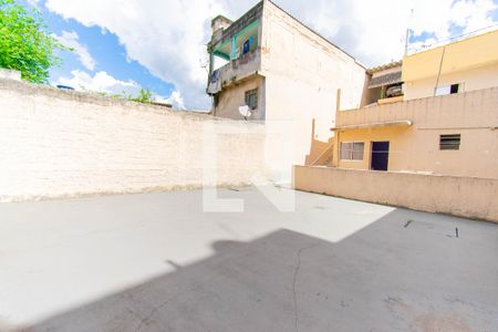 Casa à venda com 310m², 2 quartos e 3 vagasCasa 2 - Quintal