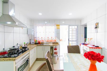 Casa à venda com 310m², 2 quartos e 3 vagasCozinha