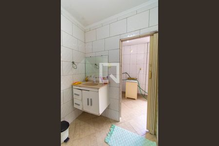 Casa à venda com 310m², 2 quartos e 3 vagasBanheiro 2