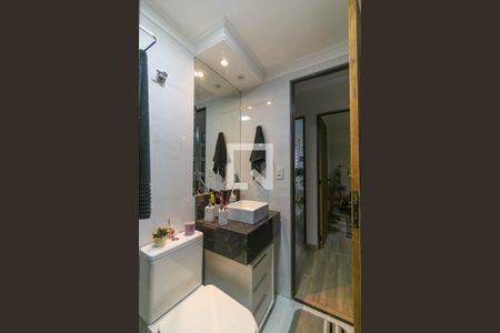 Apartamento à venda com 85m², 3 quartos e 2 vagas Apartamento à venda com 85m², 3 quartos e 2 vagasBanheiro Social