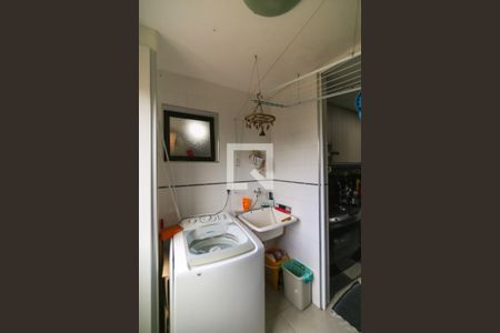 Apartamento à venda com 85m², 3 quartos e 2 vagas Apartamento à venda com 85m², 3 quartos e 2 vagasÁrea de Serviço