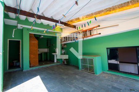 Casa para alugar com 100m², 2 quartos e 1 vaga Casa para alugar com 100m², 2 quartos e 1 vagaQuintal