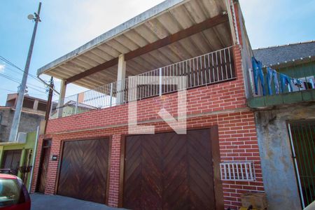 Casa para alugar com 100m², 2 quartos e 1 vaga Casa para alugar com 100m², 2 quartos e 1 vagaFachada