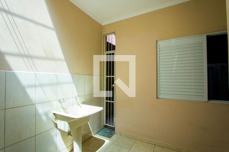 Casa para alugar com 100m², 2 quartos e 1 vaga Casa para alugar com 100m², 2 quartos e 1 vagaÁrea de serviço