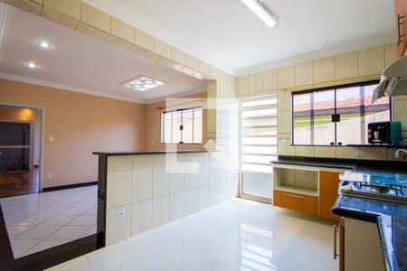 Casa para alugar com 100m², 2 quartos e 1 vaga Casa para alugar com 100m², 2 quartos e 1 vagaCozinha