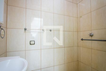 Casa para alugar com 100m², 2 quartos e 1 vaga Casa para alugar com 100m², 2 quartos e 1 vagaBanheiro de serviço