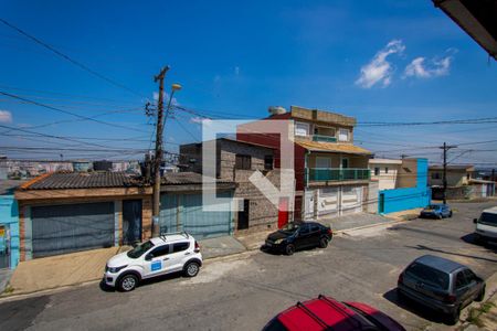 Casa para alugar com 100m², 2 quartos e 1 vaga Casa para alugar com 100m², 2 quartos e 1 vagaVista da varanda da sala