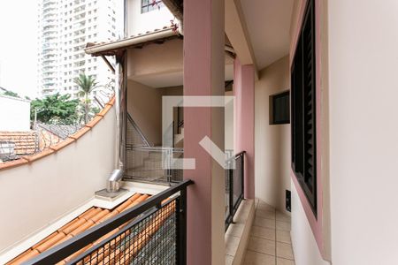 Casa à venda com 211m², 3 quartos e 2 vagasCorredor