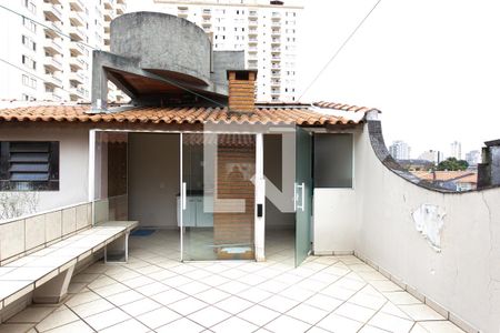 Casa à venda com 211m², 3 quartos e 2 vagasTerraço