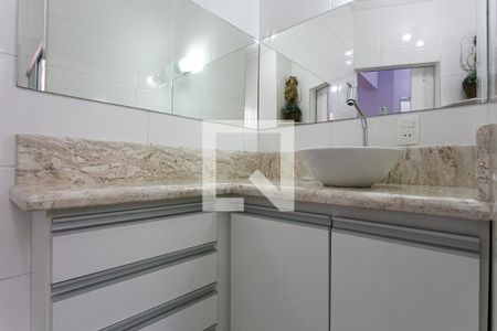 Casa à venda com 211m², 3 quartos e 2 vagasBanheiro da Suíte 1