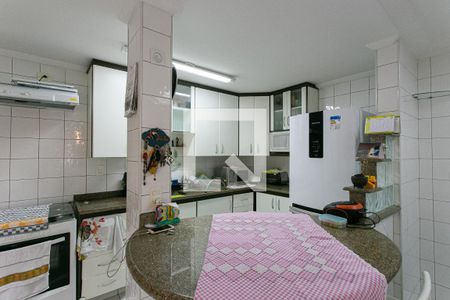 Casa à venda com 211m², 3 quartos e 2 vagasCozinha