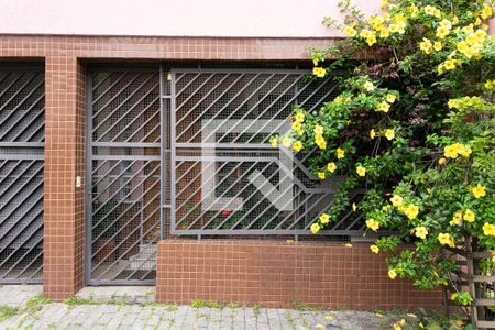 Casa à venda com 211m², 3 quartos e 2 vagasFachada