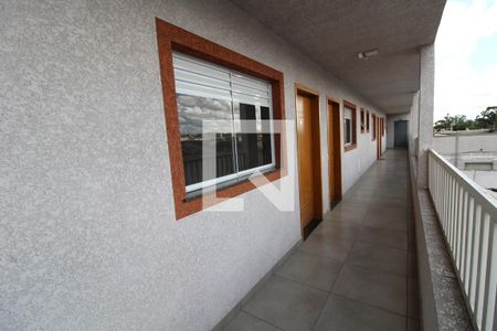 Corredor de apartamento para alugar com 2 quartos, 38m² em Vila Nova York, São Paulo