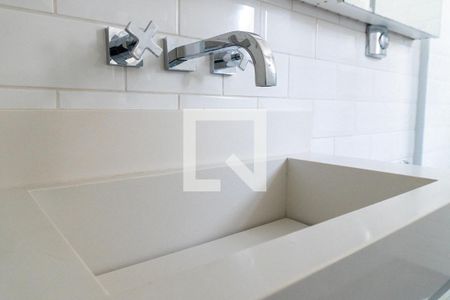 Apartamento à venda com 69m², 2 quartos e 1 vagaBanheiro Detalhe