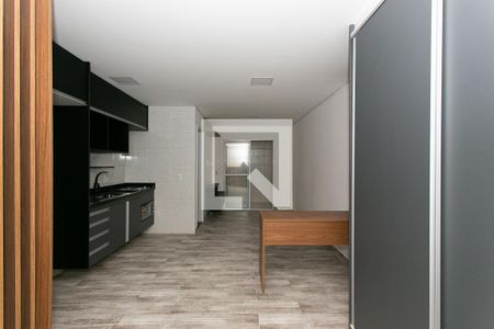 Sala e Cozinha de apartamento à venda com 1 quarto, 38m² em Vila Granada, São Paulo