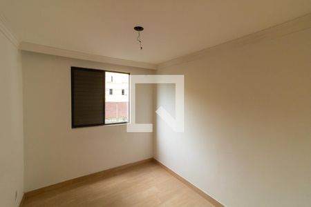 Quarto 2 de apartamento para alugar com 2 quartos, 50m² em Vila Sílvia, São Paulo
