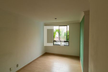 Sala de apartamento para alugar com 2 quartos, 50m² em Vila Sílvia, São Paulo
