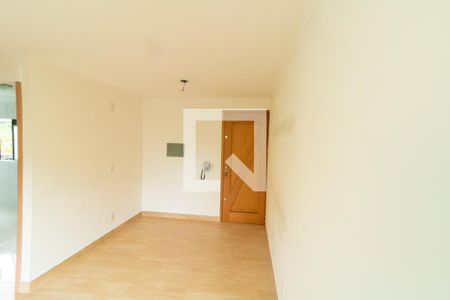 Sala de apartamento para alugar com 2 quartos, 50m² em Vila Sílvia, São Paulo