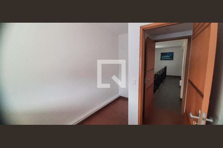 Quarto 1 de apartamento à venda com 2 quartos, 40m² em Itaipu, Niterói
