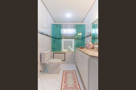 Apartamento à venda com 250m², 3 quartos e 4 vagasBanheiro da Suíte 1