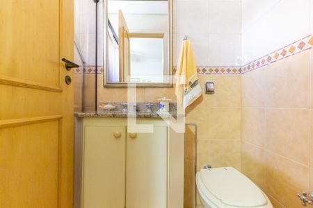 Apartamento à venda com 250m², 3 quartos e 4 vagasBanheiro da Suíte 3