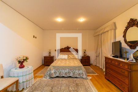 Apartamento à venda com 250m², 3 quartos e 4 vagasSuíte 1