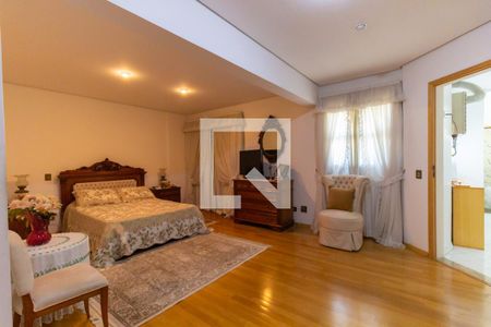 Apartamento à venda com 250m², 3 quartos e 4 vagasSuíte 1