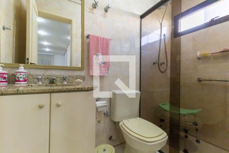 Apartamento à venda com 250m², 3 quartos e 4 vagasBanheiro 