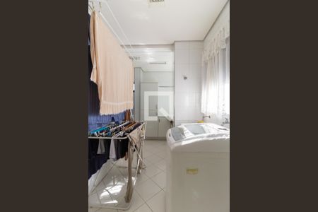 Apartamento à venda com 250m², 3 quartos e 4 vagasLavanderia 