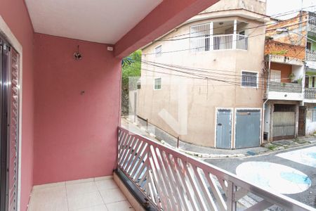 Casa à venda com 127m², 2 quartos e 1 vaga Casa à venda com 127m², 2 quartos e 1 vagaVaranda do Quarto