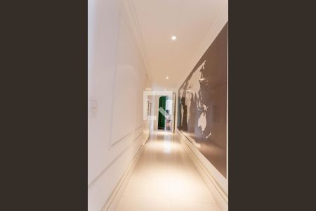 Apartamento à venda com 196m², 4 quartos e 3 vagasCorredor das suítes